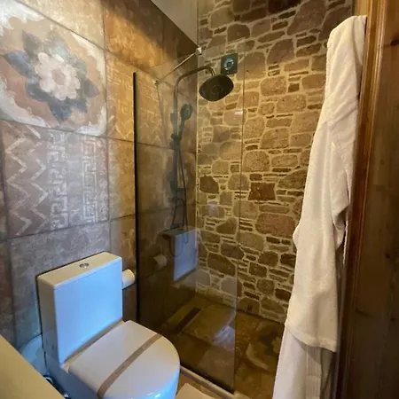 Leone Natural 酒店 *